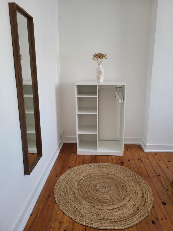 Brussels Bed & Blockchain Private Rooms With Shared Bathroom Exterior photo