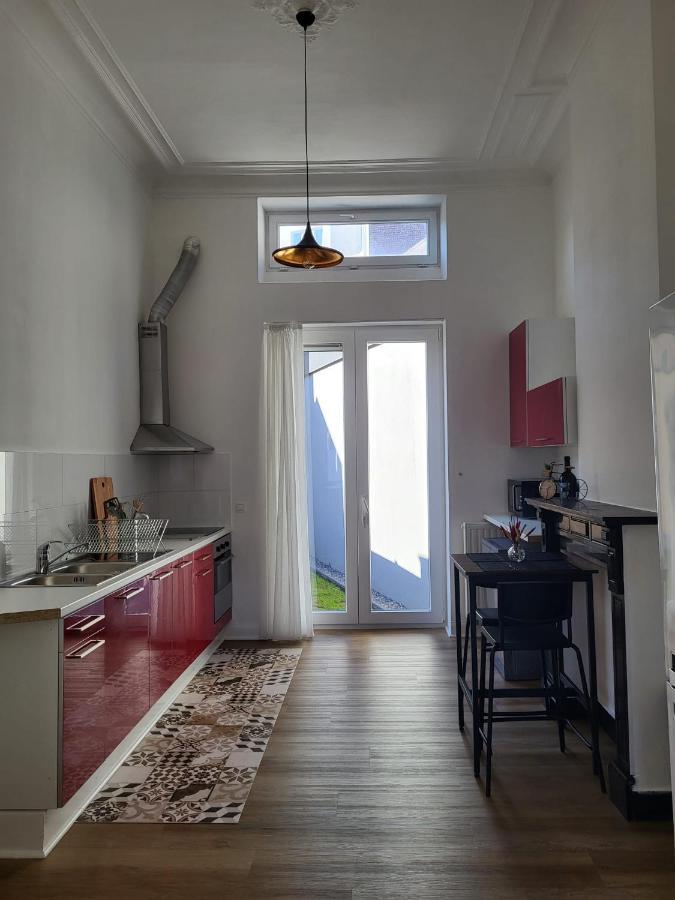 Brussels Bed & Blockchain Private Rooms With Shared Bathroom Etterbeek Exterior photo